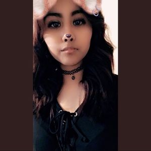 Meet your Posher, Jessenia